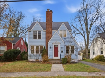 36 Garland St, Springfield, Massachusetts, 3 Bedrooms Bedrooms, 8 Rooms Rooms,1 BathroomBathrooms,Residential,For Sale,Garland St,73456531