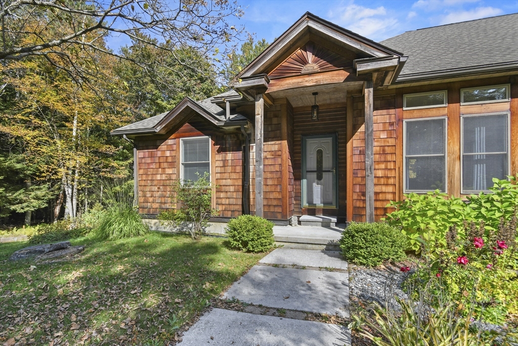 106 Stoney Brook Rd, Becket, Massachusetts, 3 Bedrooms Bedrooms, 7 Rooms Rooms,2 BathroomsBathrooms,Residential,For Sale,Stoney Brook Rd,73439331