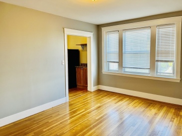 1607 Commonwealth Ave, Boston, Massachusetts, 2 Rooms Rooms,1 BathroomBathrooms,Residential,For Sale,Commonwealth Ave,73459238 1607 Commonwealth Ave, Boston, Massachusetts, 2 Rooms Rooms,1 BathroomBathrooms,Residential,For Sale,Commonwealth Ave,73459238