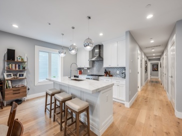 510 Dorchester Ave, Boston, Massachusetts, 3 Bedrooms Bedrooms, 5 Rooms Rooms,2 BathroomsBathrooms,Residential Lease,For Rent,Dorchester Ave,73406486