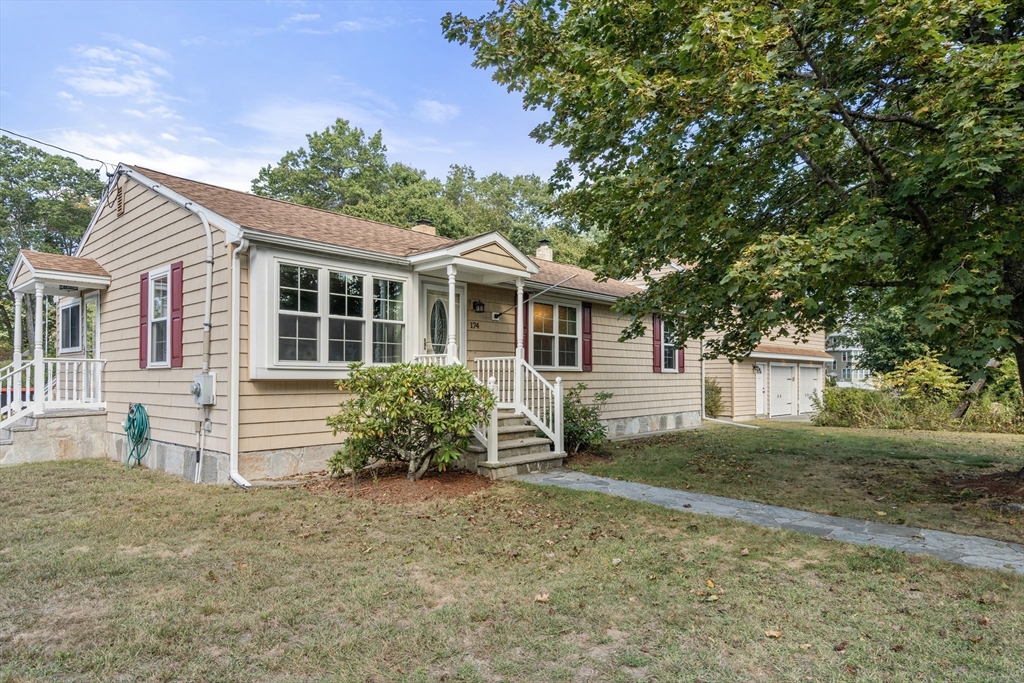 174 Old Rd, Dracut, Massachusetts, 2 Bedrooms Bedrooms, 5 Rooms Rooms,1 BathroomBathrooms,Residential,For Sale,Old Rd,73435530