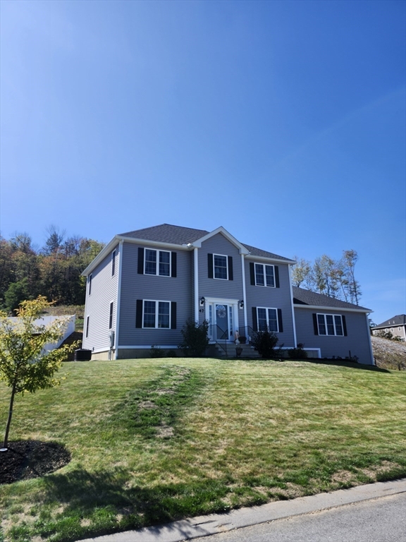 47 Woodside Ave, Rutland, Massachusetts, 4 Bedrooms Bedrooms, 9 Rooms Rooms,2.5 BathroomsBathrooms,Residential,For Sale,Woodside Ave,73434482