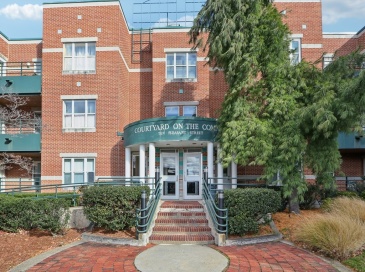 10 Pleasant Street, Lynn, Massachusetts, 2 Bedrooms Bedrooms, 4 Rooms Rooms,2 BathroomsBathrooms,Residential,For Sale,Pleasant Street,73456221