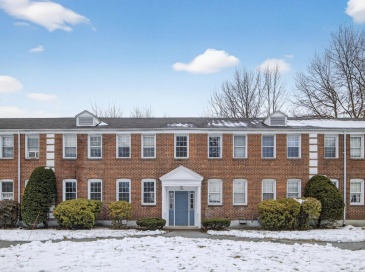 508 Cold Spring Ave, West Springfield, Massachusetts, 2 Bedrooms Bedrooms, 5 Rooms Rooms,1 BathroomBathrooms,Residential,For Sale,Cold Spring Ave,73461674