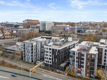 40 Soldiers Field Place, Boston, Massachusetts, 2 Bedrooms Bedrooms, 5 Rooms Rooms,2 BathroomsBathrooms,Residential Lease,For Rent,Soldiers Field Place,73469517