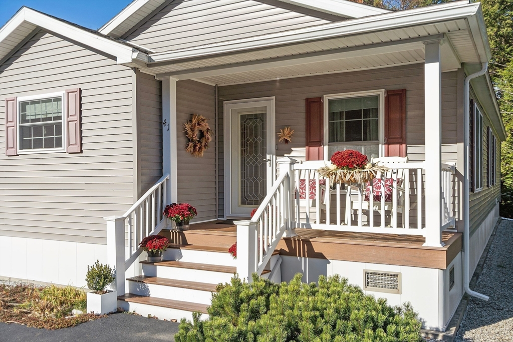 41 Peggi Ln, Winchendon, Massachusetts, 3 Bedrooms Bedrooms, 7 Rooms Rooms,2 BathroomsBathrooms,Residential,For Sale,Peggi Ln,73450942