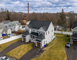 10 Johnny Mac Way, Taunton, Massachusetts, 3 Bedrooms Bedrooms, 6 Rooms Rooms,3.5 BathroomsBathrooms,Residential,For Sale,Johnny Mac Way,73473008