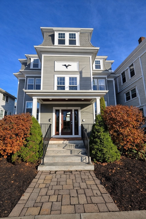 214-216 E Eagles St, Boston, Massachusetts, 2 Bedrooms Bedrooms, 5 Rooms Rooms,1 BathroomBathrooms,Residential Lease,For Rent,E Eagles St,73473018