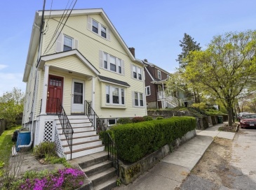 28 Warwick Rd, Watertown, Massachusetts, 2 Bedrooms Bedrooms, 6 Rooms Rooms,1 BathroomBathrooms,Residential Lease,For Rent,Warwick Rd,73473034