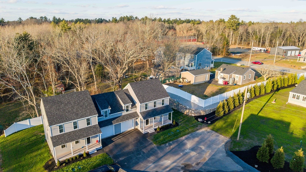 9 Waterman Way, Middleboro, Massachusetts, 3 Bedrooms Bedrooms, 5 Rooms Rooms,2.5 BathroomsBathrooms,Residential Lease,For Rent,Waterman Way,73473039