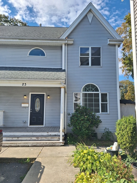 23 Ridgeway Ct, Brockton, Massachusetts, 3 Bedrooms Bedrooms, 6 Rooms Rooms,2.5 BathroomsBathrooms,Residential,For Sale,Ridgeway Ct,73473056