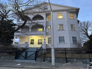 63 Upsala St, Worcester, Massachusetts, 2 Bedrooms Bedrooms, 5 Rooms Rooms,1 BathroomBathrooms,Residential Lease,For Rent,Upsala St,73473065