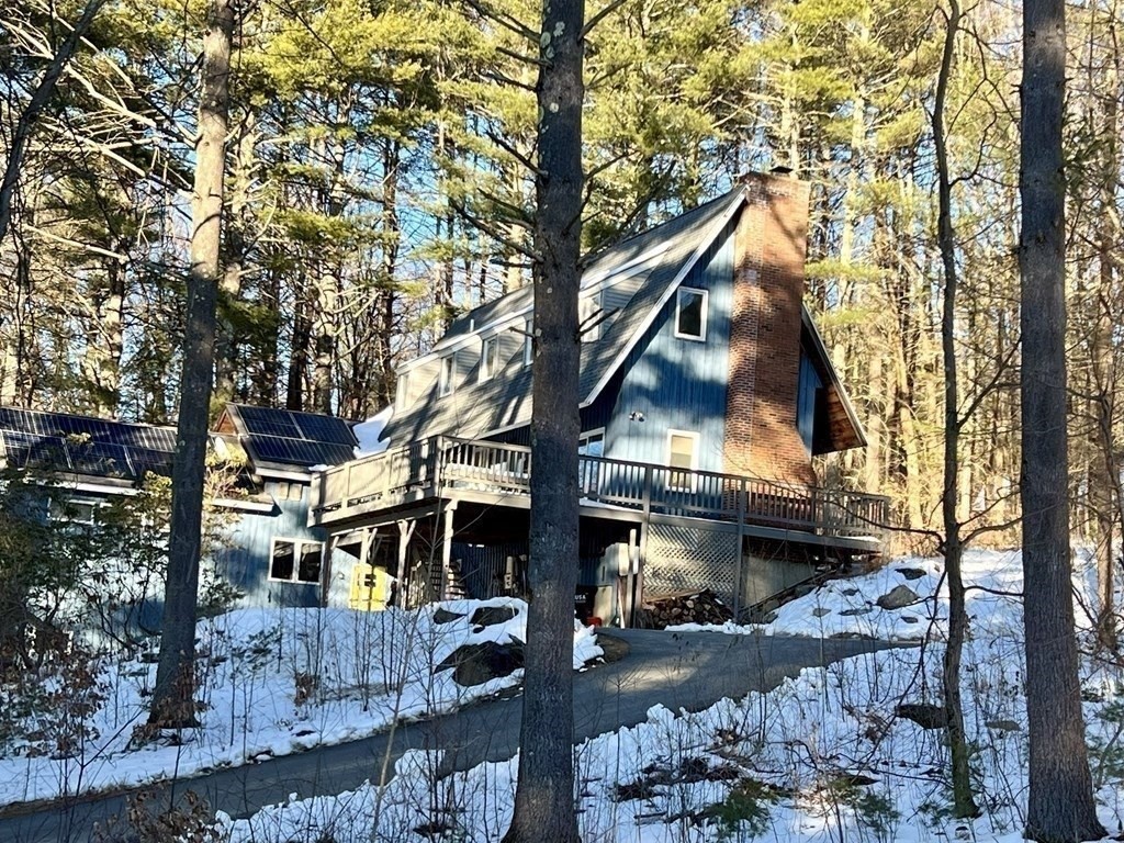 10 Bray Ct, Pelham, Massachusetts, 4 Bedrooms Bedrooms, 8 Rooms Rooms,4 BathroomsBathrooms,Residential,For Sale,Bray Ct,73472998