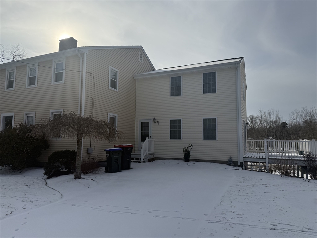 59 Elm St., Rehoboth, Massachusetts, 3 Bedrooms Bedrooms, 6 Rooms Rooms,1.5 BathroomsBathrooms,Residential Lease,For Rent,Elm St.,73466028