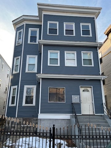 23 Crowell Street, Boston, Massachusetts, 9 Bedrooms Bedrooms, 15 Rooms Rooms,3 BathroomsBathrooms,Residential Income,For Sale,Crowell Street,73473100