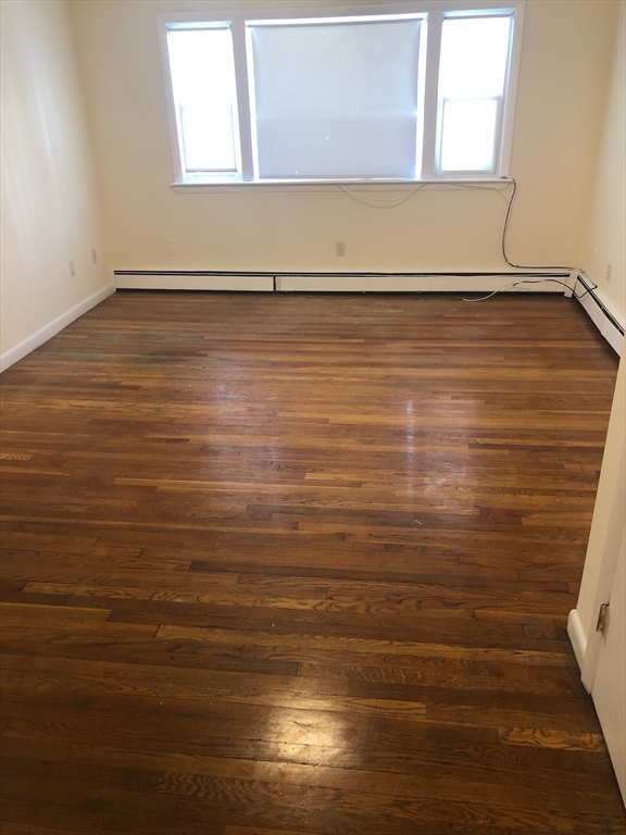 51 Laighton Street, Lynn, Massachusetts, 2 Bedrooms Bedrooms, 4 Rooms Rooms,1 BathroomBathrooms,Residential Lease,For Rent,Laighton Street,73473136