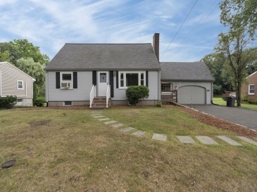 104 Mishawum Road, Woburn, Massachusetts, 3 Bedrooms Bedrooms, 7 Rooms Rooms,2 BathroomsBathrooms,Residential Lease,For Rent,Mishawum Road,73473148