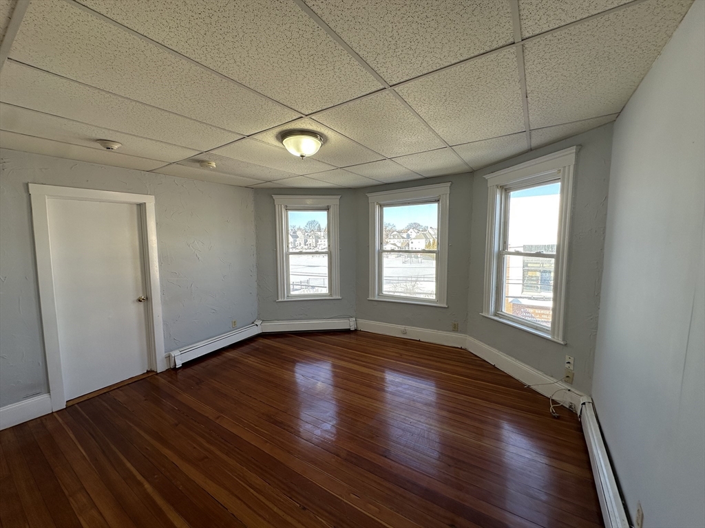 78-80 Park Ave, Revere, Massachusetts, 1 Bedroom Bedrooms, 4 Rooms Rooms,1 BathroomBathrooms,Residential Lease,For Rent,Park Ave,73473202