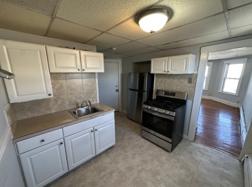 78-80 Park Ave, Revere, Massachusetts, 1 Bedroom Bedrooms, 4 Rooms Rooms,1 BathroomBathrooms,Residential Lease,For Rent,Park Ave,73473202