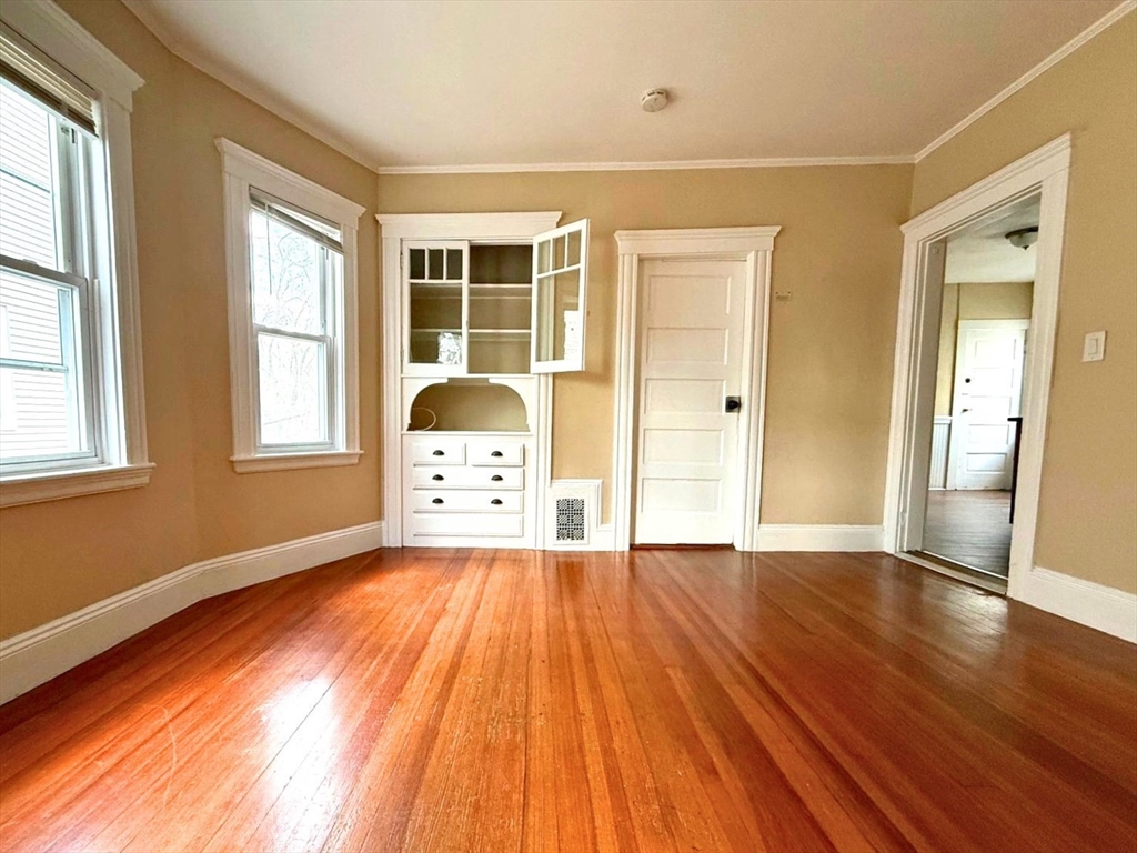 3907 Washington St, Boston, Massachusetts, 3 Bedrooms Bedrooms, 5 Rooms Rooms,1 BathroomBathrooms,Residential Lease,For Rent,Washington St,73449850