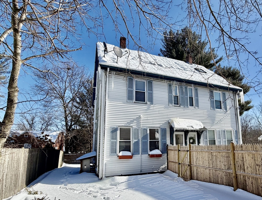 12 Hall Pl, Quincy, Massachusetts, 3 Bedrooms Bedrooms, 4 Rooms Rooms,2 BathroomsBathrooms,Residential Lease,For Rent,Hall Pl,73473211