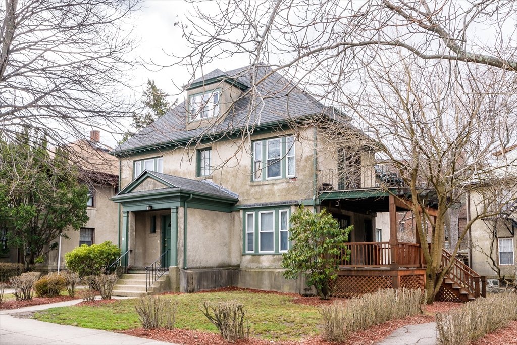 229-231 Chestnut Hill Ave, Boston, Massachusetts, 4 Bedrooms Bedrooms, 6 Rooms Rooms,2 BathroomsBathrooms,Residential Lease,For Rent,Chestnut Hill Ave,73473266