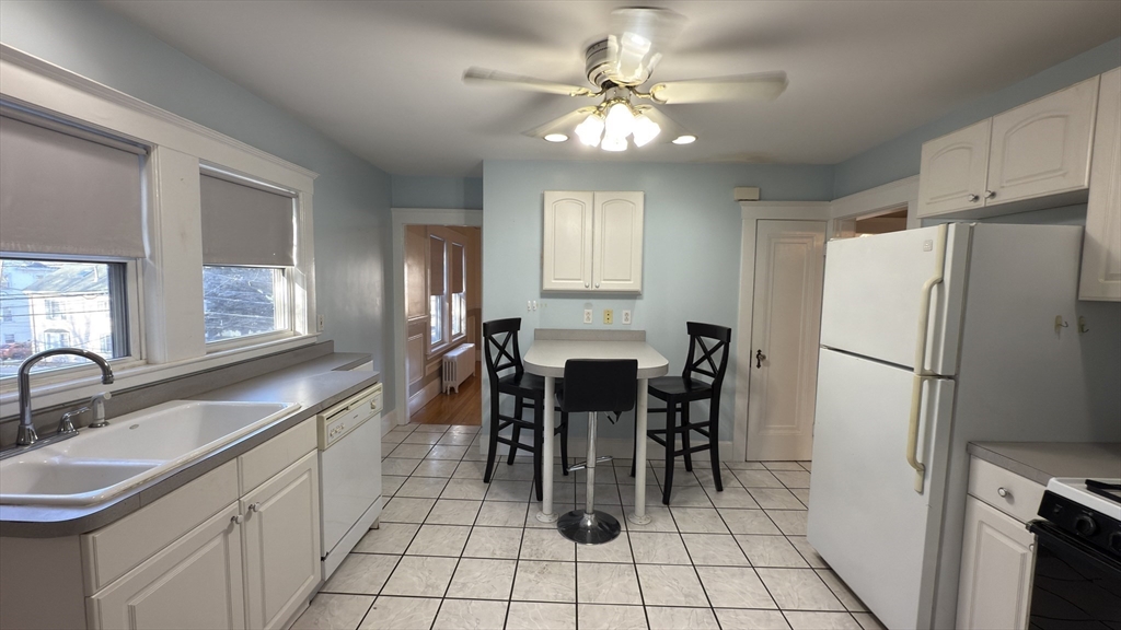 70 Union St, Boston, Massachusetts, 2 Bedrooms Bedrooms, 6 Rooms Rooms,1 BathroomBathrooms,Residential Lease,For Rent,Union St,73473294