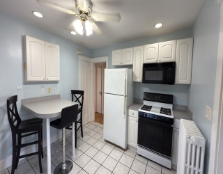 56 Union St, Boston, Massachusetts, 2 Bedrooms Bedrooms, 6 Rooms Rooms,1 BathroomBathrooms,Residential Lease,For Rent,Union St,73473295