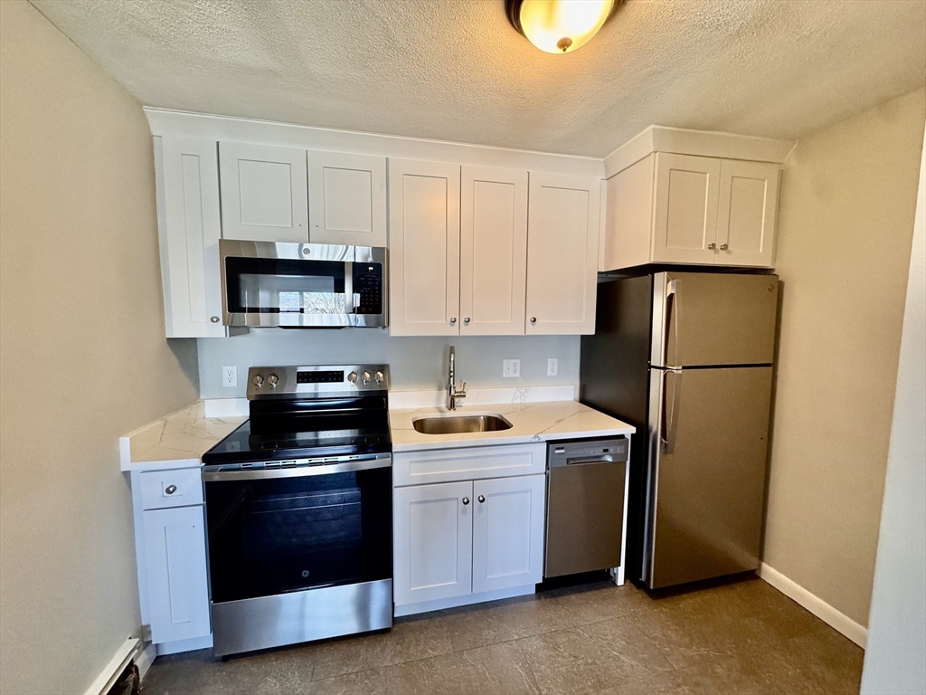 97 Spring Street, Boston, Massachusetts, 1 Bedroom Bedrooms, 3 Rooms Rooms,1 BathroomBathrooms,Residential Lease,For Rent,Spring Street,73473317