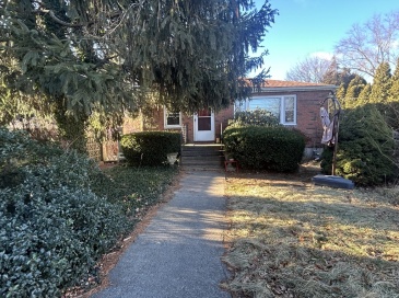 22 Norcross Street, Arlington, Massachusetts, 3 Bedrooms Bedrooms, 7 Rooms Rooms,1 BathroomBathrooms,Residential Lease,For Rent,Norcross Street,73469825
