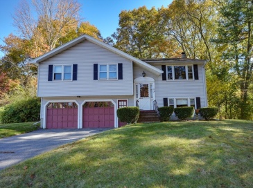 139 Davis St, Northborough, Massachusetts, 3 Bedrooms Bedrooms, 7 Rooms Rooms,1.5 BathroomsBathrooms,Residential,For Sale,Davis St,73444076 139 Davis St, Northborough, Massachusetts, 3 Bedrooms Bedrooms, 7 Rooms Rooms,1.5 BathroomsBathrooms,Residential,For Sale,Davis St,73444076
