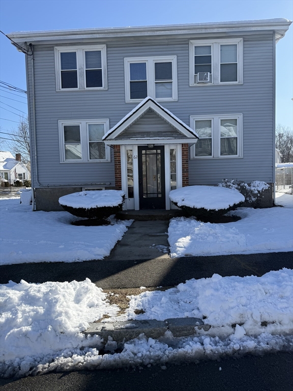 62 Willow St, Quincy, Massachusetts, 1 Bedroom Bedrooms, 4 Rooms Rooms,1 BathroomBathrooms,Residential Lease,For Rent,Willow St,73471061