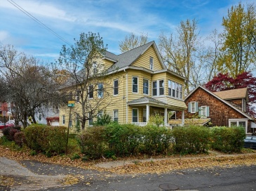 92-94 Nonotuck Avenue, Chicopee, Massachusetts, 4 Bedrooms Bedrooms, 10 Rooms Rooms,2 BathroomsBathrooms,Residential Income,For Sale,Nonotuck Avenue,73454497