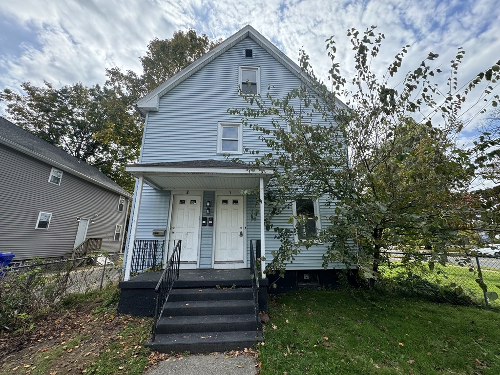 3-5 Noel St, Springfield, Massachusetts, 5 Bedrooms Bedrooms, 10 Rooms Rooms,3 BathroomsBathrooms,Residential Income,For Sale,Noel St,73446171