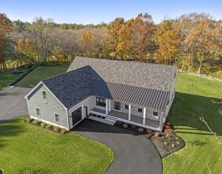 73 Raymond, Raynham, Massachusetts, 3 Bedrooms Bedrooms, 6 Rooms Rooms,2.5 BathroomsBathrooms,Residential,For Sale,Raymond,73473338