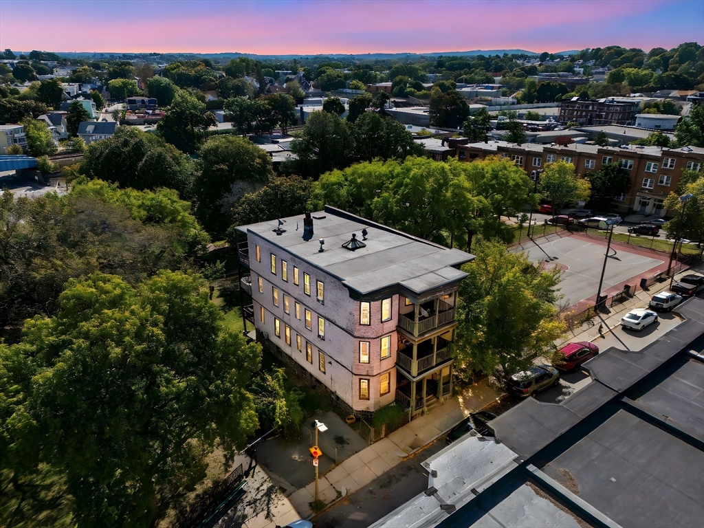 252-254 Magnolia St, Boston, Massachusetts, 17 Bedrooms Bedrooms, 30 Rooms Rooms,6 BathroomsBathrooms,Residential Income,For Sale,Magnolia St,73440102