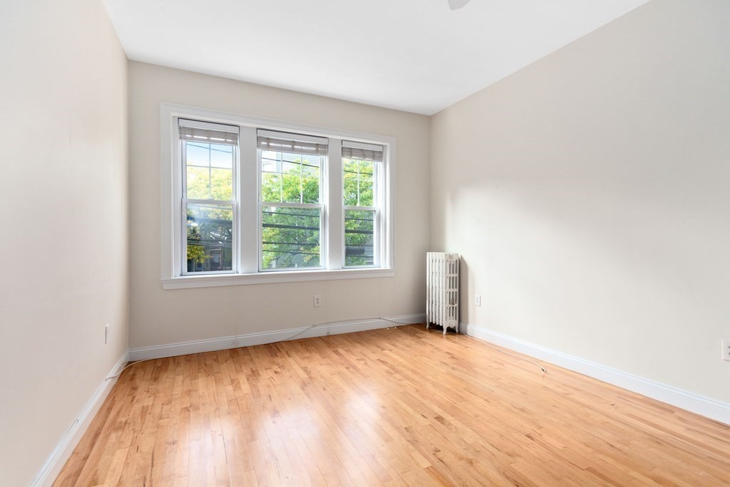 268 Windsor St, Cambridge, Massachusetts, 1 Bedroom Bedrooms, 3 Rooms Rooms,1 BathroomBathrooms,Residential Lease,For Rent,Windsor St,73473416