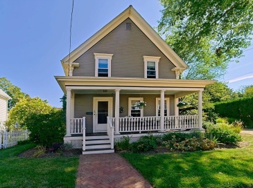 29 Hodges St, Attleboro, Massachusetts, 3 Bedrooms Bedrooms, 8 Rooms Rooms,1 BathroomBathrooms,Residential,For Sale,Hodges St,73431100