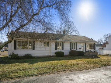 9 Whitsbourgh St, Taunton, Massachusetts, 4 Bedrooms Bedrooms, 7 Rooms Rooms,3 BathroomsBathrooms,Residential,For Sale,Whitsbourgh St,73463231 9 Whitsbourgh St, Taunton, Massachusetts, 4 Bedrooms Bedrooms, 7 Rooms Rooms,3 BathroomsBathrooms,Residential,For Sale,Whitsbourgh St,73463231