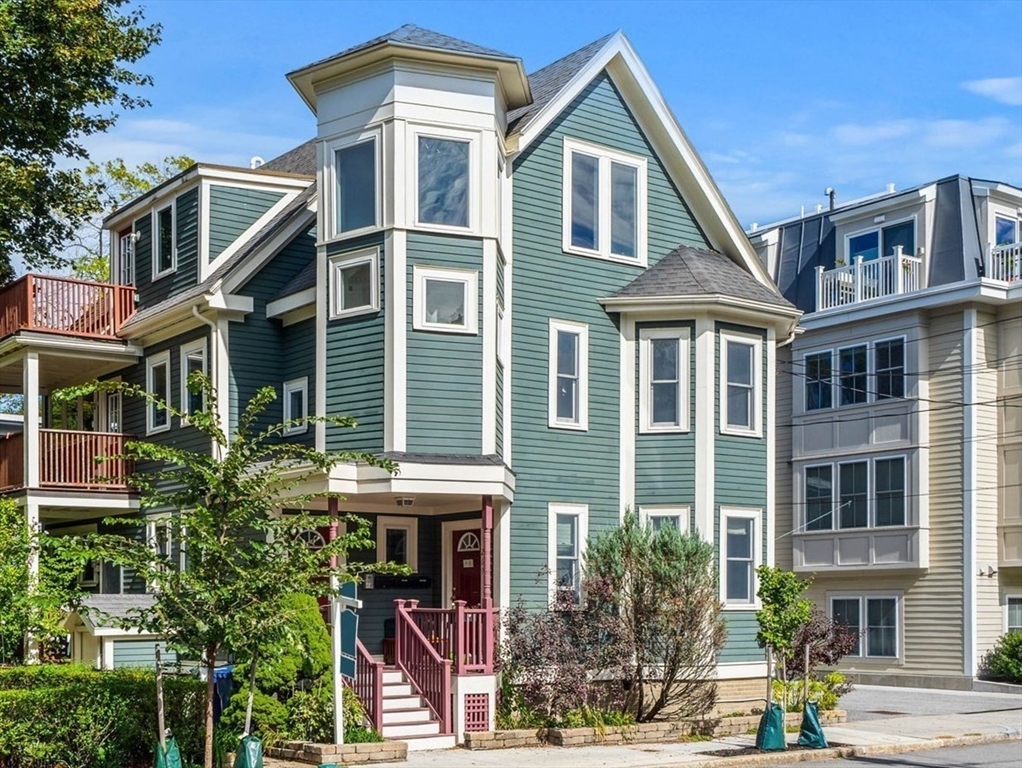 273 Walden St, Cambridge, Massachusetts, 2 Bedrooms Bedrooms, 5 Rooms Rooms,1 BathroomBathrooms,Residential,For Sale,Walden St,73438449