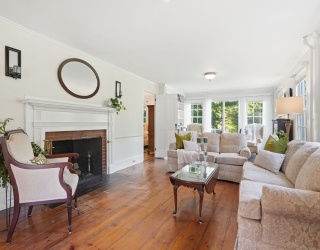 178 Main St, Plympton, Massachusetts, 3 Bedrooms Bedrooms, 7 Rooms Rooms,3 BathroomsBathrooms,Residential,For Sale,Main St,73446239