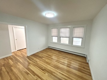119 Bailey Road, Somerville, Massachusetts, 2 Bedrooms Bedrooms, 5 Rooms Rooms,1 BathroomBathrooms,Residential Lease,For Rent,Bailey Road,73473479
