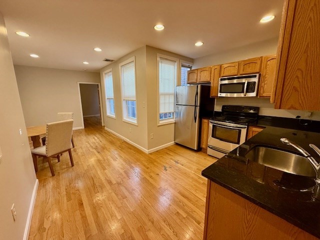 13 Snow Hill Street, Boston, Massachusetts, 2 Bedrooms Bedrooms, 4 Rooms Rooms,1 BathroomBathrooms,Residential Lease,For Rent,Snow Hill Street,73473490