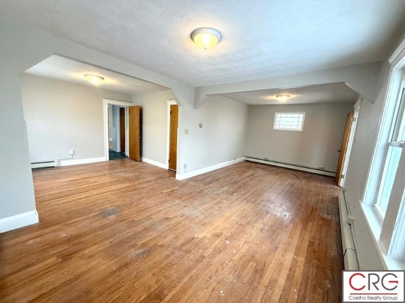 54 Luke Rd., Everett, Massachusetts, 2 Bedrooms Bedrooms, 6 Rooms Rooms,1 BathroomBathrooms,Residential Lease,For Rent,Luke Rd.,73473552