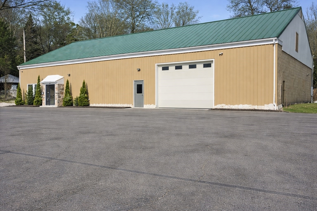 210 Main Street, Leicester, Massachusetts, ,Commercial Sale,For Sale,Main Street,73473724