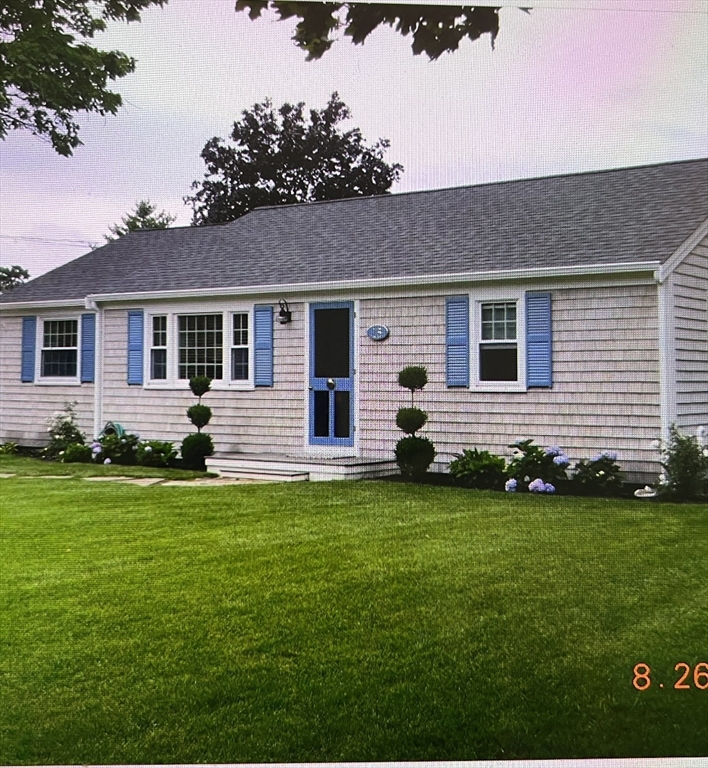 15 Glen Rd, Barnstable, Massachusetts, 3 Bedrooms Bedrooms, 5 Rooms Rooms,2 BathroomsBathrooms,Residential,For Sale,Glen Rd,73473731