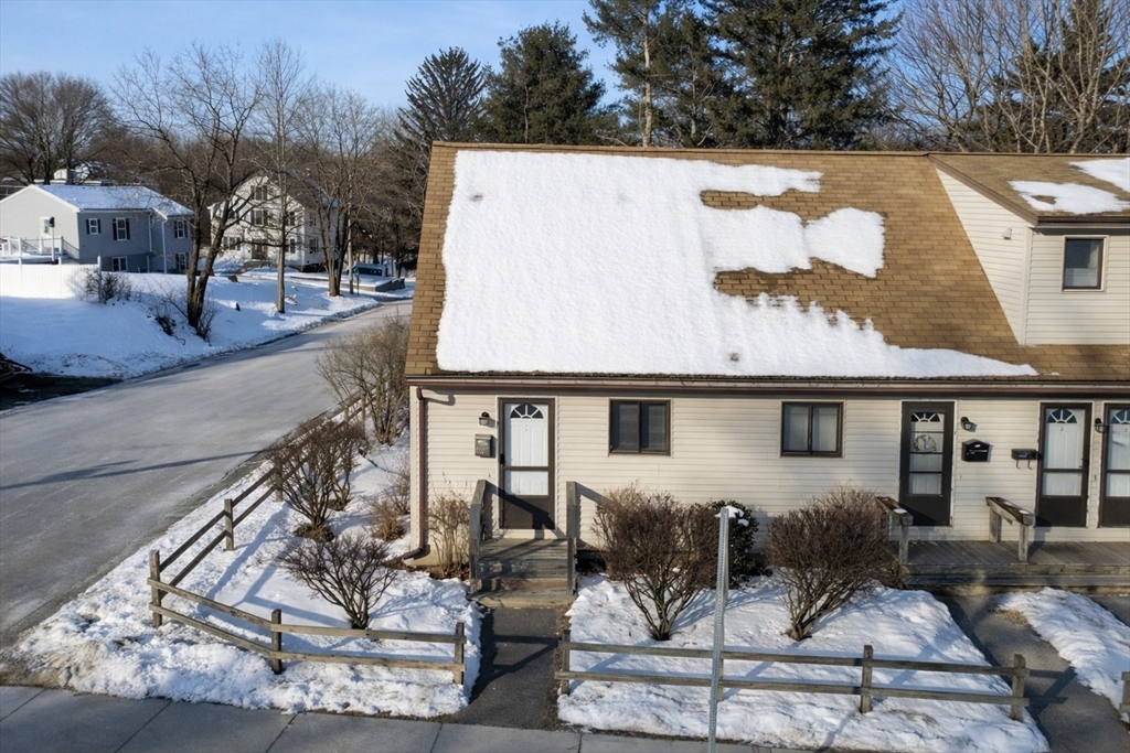 508 High St, Clinton, Massachusetts, 2 Bedrooms Bedrooms, 4 Rooms Rooms,1 BathroomBathrooms,Residential,For Sale,High St,73473830