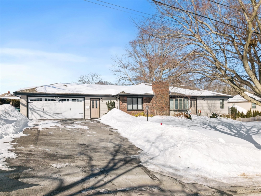 3 Didio Drive, Swampscott, Massachusetts, 4 Bedrooms Bedrooms, 10 Rooms Rooms,2 BathroomsBathrooms,Residential,For Sale,Didio Drive,73473855