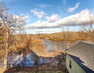 94-96 Bolivar, Canton, Massachusetts, 2 Bedrooms Bedrooms, 4 Rooms Rooms,1 BathroomBathrooms,Residential Lease,For Rent,Bolivar,73473776