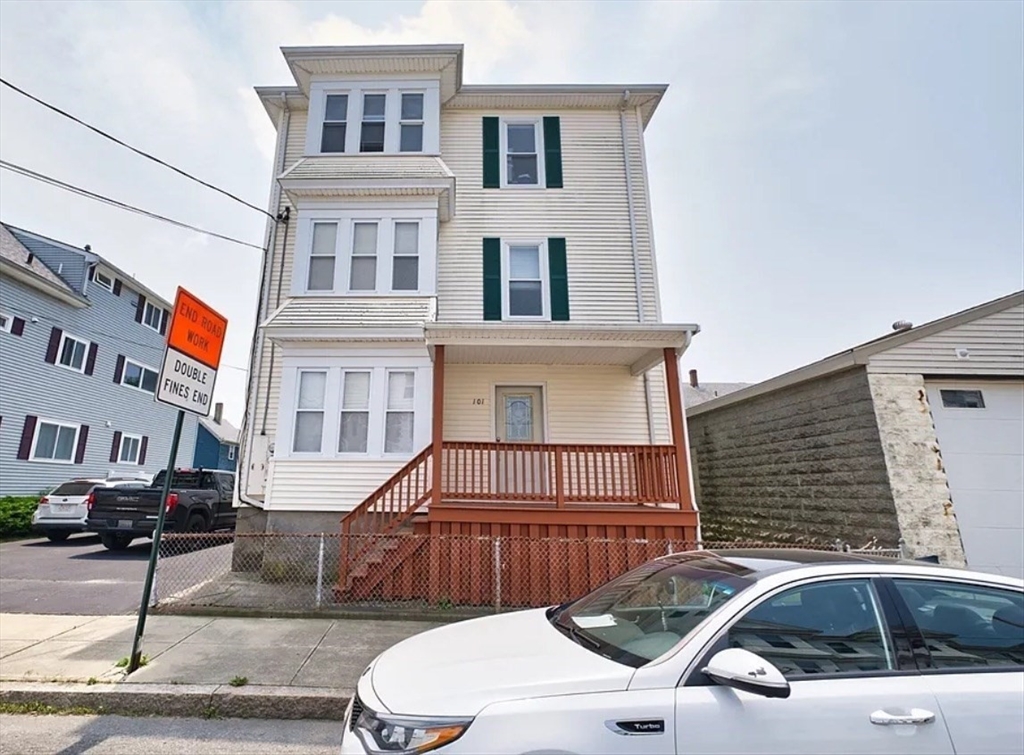 101 Cory St, Fall River, Massachusetts, 2 Bedrooms Bedrooms, 6 Rooms Rooms,1 BathroomBathrooms,Residential Lease,For Rent,Cory St,73473786